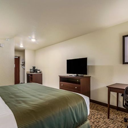 Cobblestone Hotel & Suites - Victor Zewnętrze zdjęcie